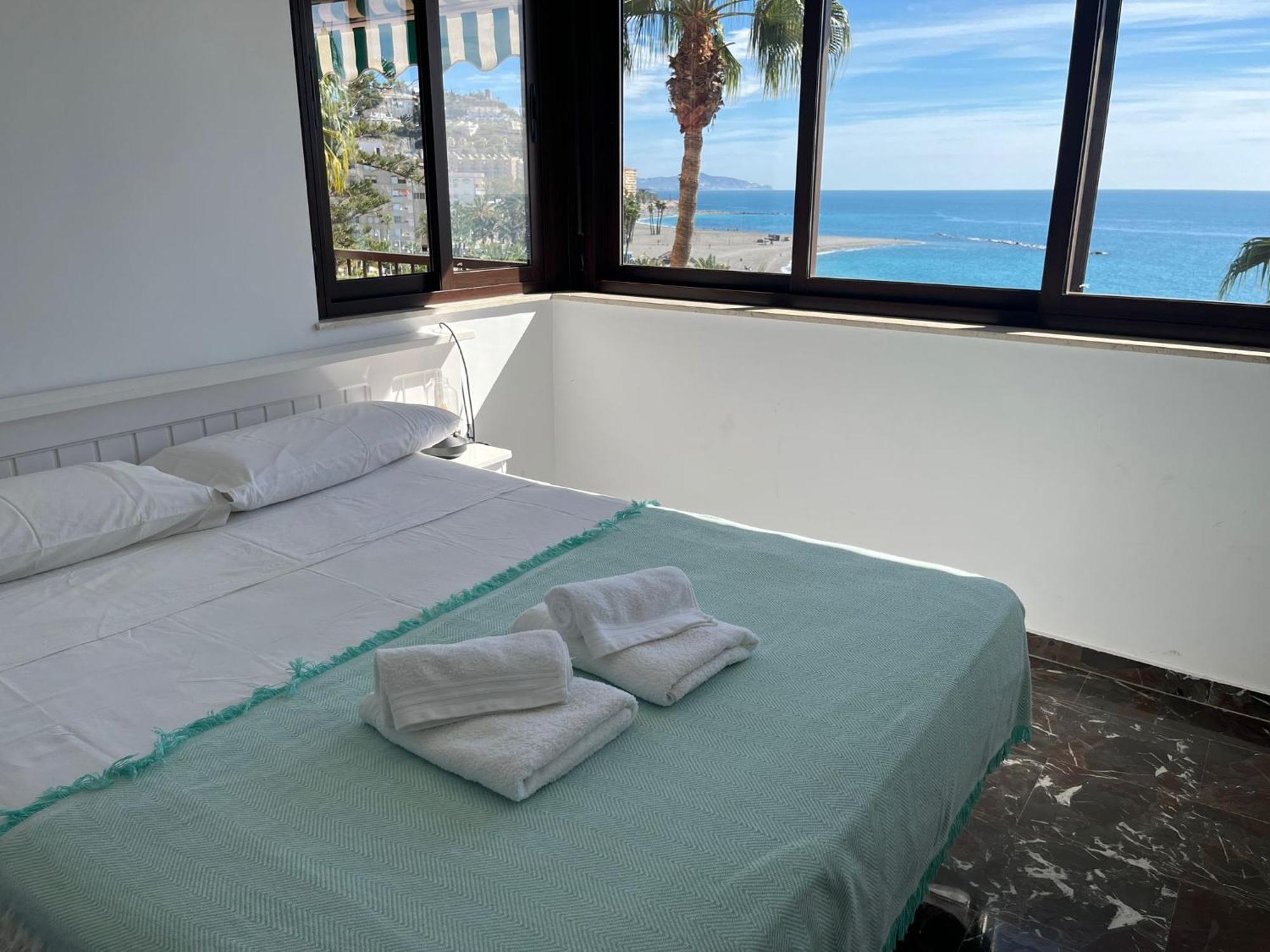 Apartamento La Caletilla Almuñécar エクステリア 写真